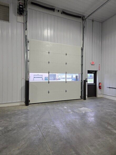 More Photos Of 308 Poplar St, Richland Warehouse For Lease