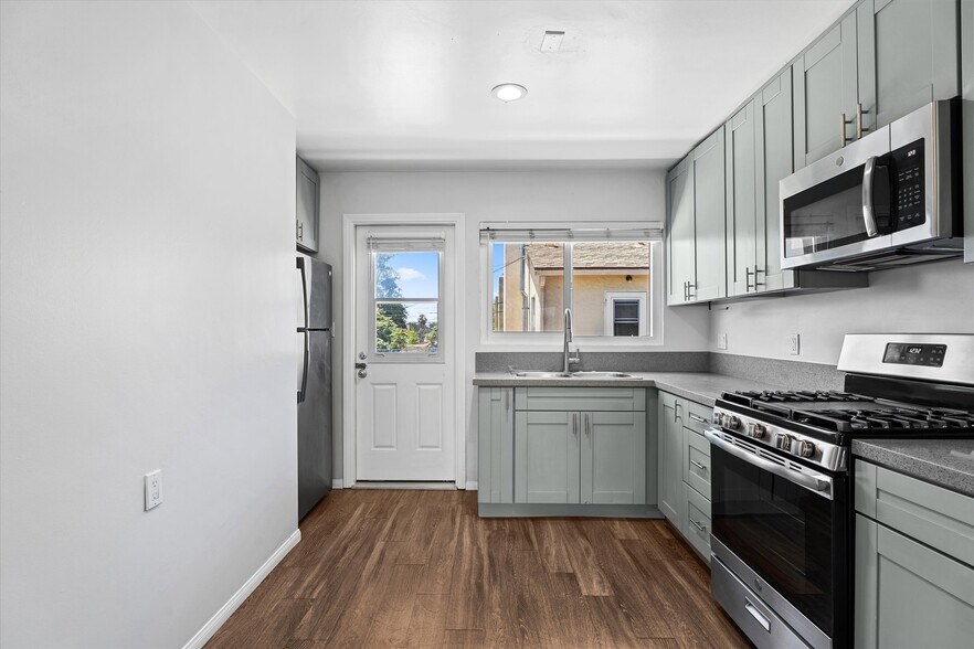 More Photos Of 376-378 Park way, Chula Vista Multifamily For Sale
