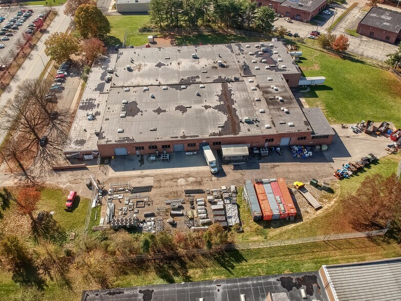 More Photos Of 150 Gamma Dr, Pittsburgh Light Manufacturing For Lease
