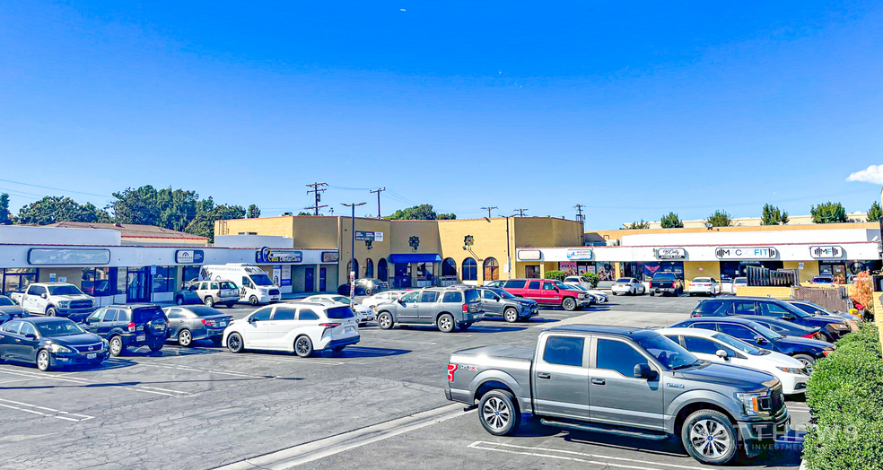 Primary Photo Of 9849 Atlantic Ave, South Gate Restaurant For Lease