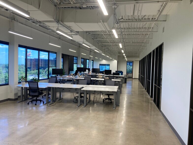 More Photos Of 3409 Executive Center Dr, Austin Unknown For Lease