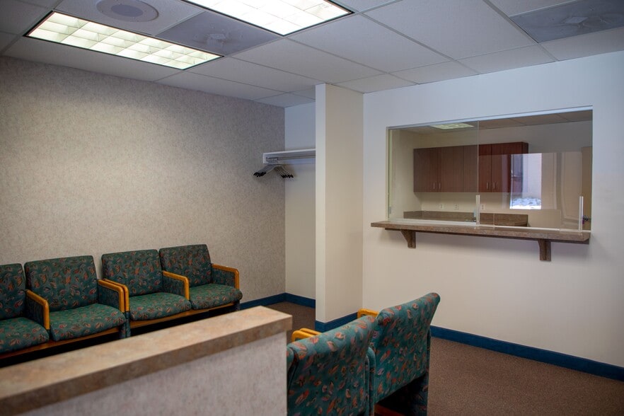 More Photos Of 90 Painters Mill Rd, Owings Mills Medical For Lease