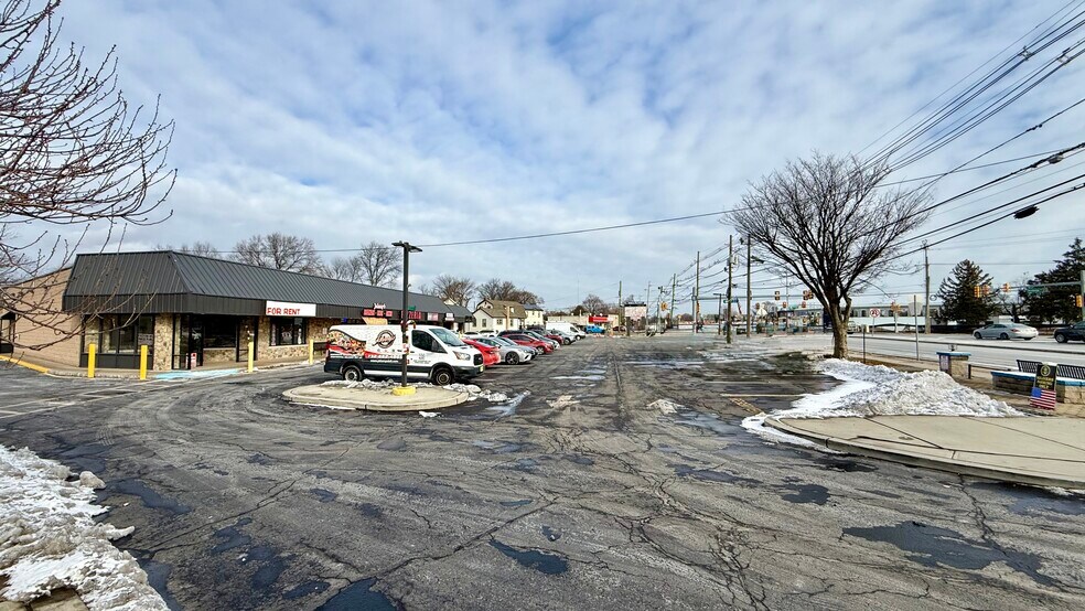 More Photos Of 2600-2626 Woodbridge Ave, Edison Unknown For Lease