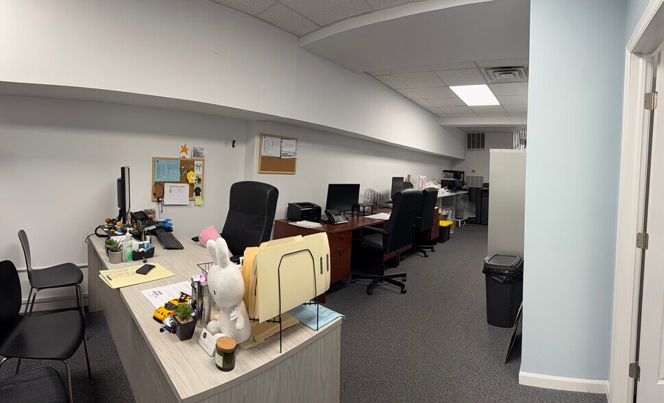 More Photos Of 50 Main St, Hempstead Medical For Lease
