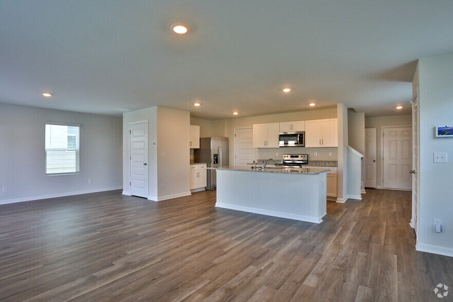 More Photos Of 507 Satinwood Cir, Graniteville Apartments For Sale