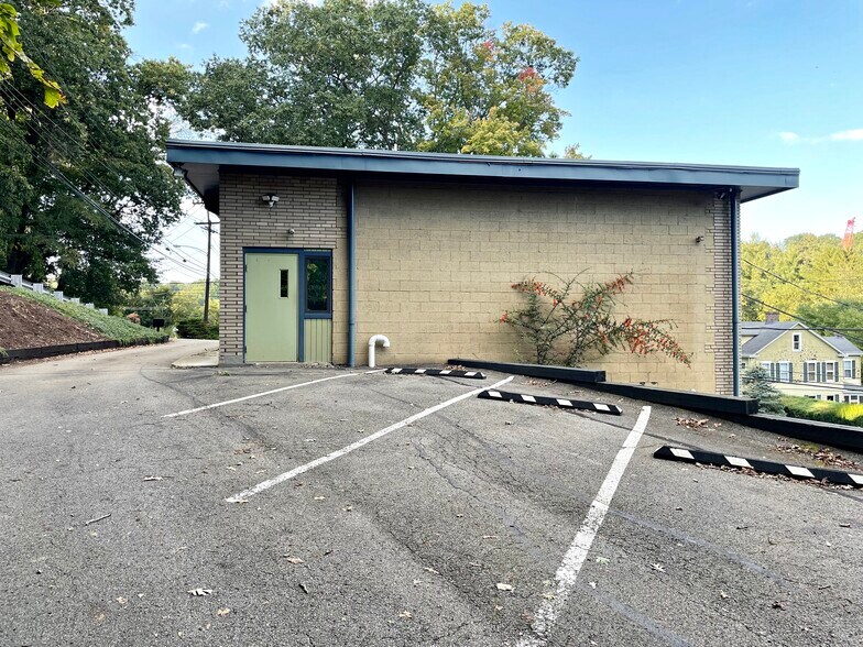 More Photos Of 3996 Mt Royal Blvd, Allison Park Medical For Sale