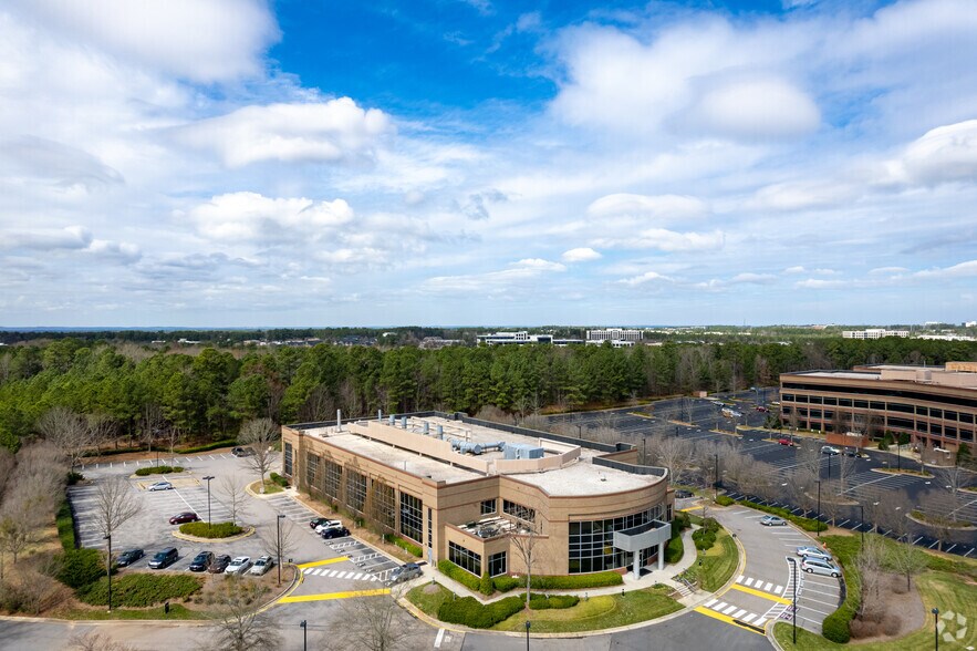 More Photos Of 3500 Paramount Pky, Morrisville Research And Development For Lease