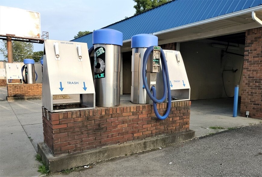 More Photos Of 839 Harding Way, Galion Carwash For Sale