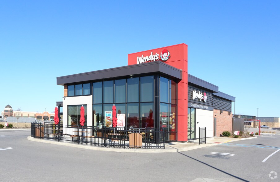 More Photos Of 7300 State Route 161 E, Plain City Unknown For Lease