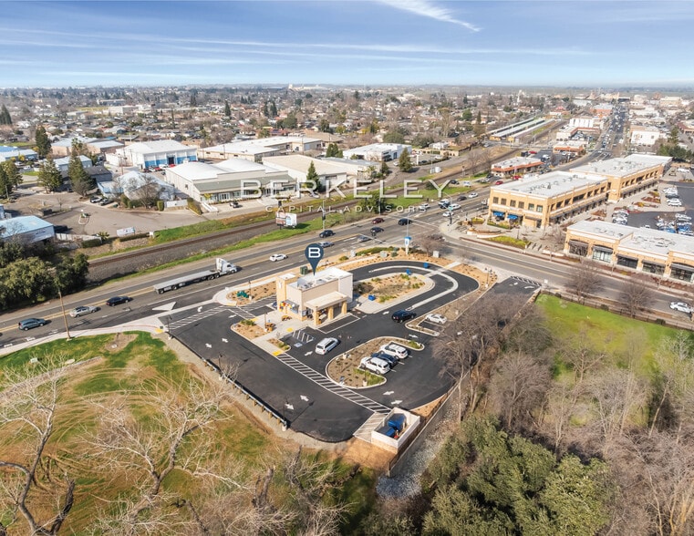 More Photos Of 95 Lincoln Blvd, Lincoln Fast Food For Sale
