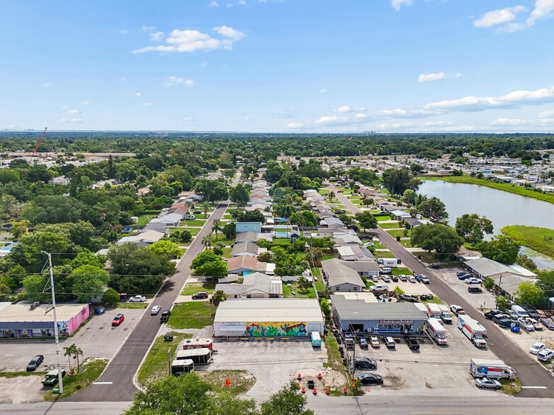 More Photos Of 4633 N 28th St, Saint Petersburg Warehouse For Sale