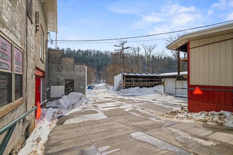 More Photos Of 309 Main St, Emlenton General Retail For Sale