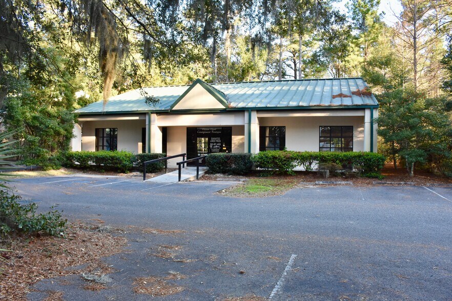More Photos Of 1504 Fording Island Rd, Bluffton Freestanding For Lease