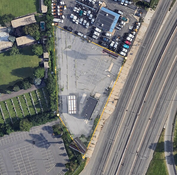 More Photos Of 136-160 Carnegie Ave, Newark Land For Lease