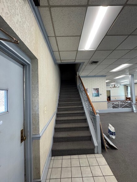 More Photos Of 2770 Riverside Dr, Bassett Bank For Sale