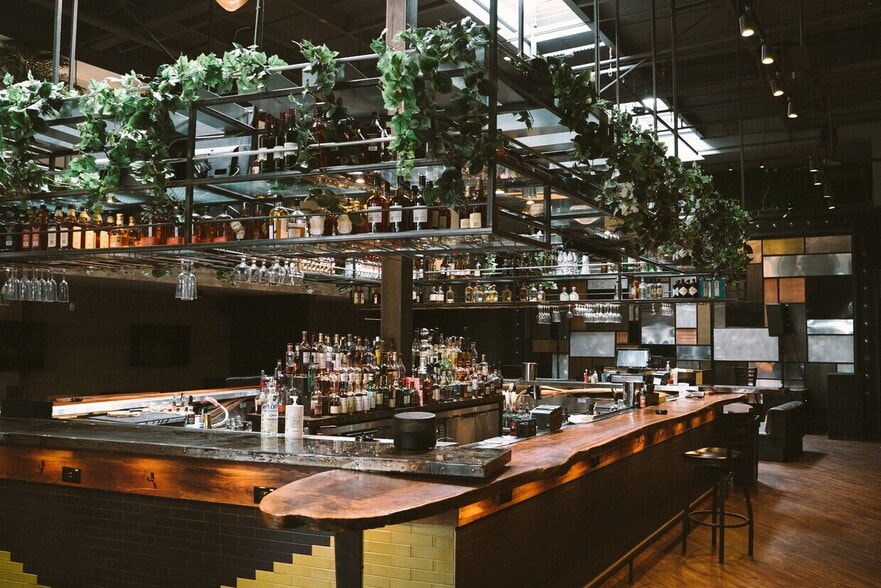 More Photos Of 150 NW 24th St, Miami Restaurant For Sale