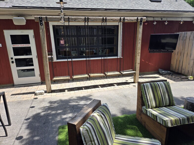 More Photos Of 4570 Main St, Manchester Center General Retail For Sale