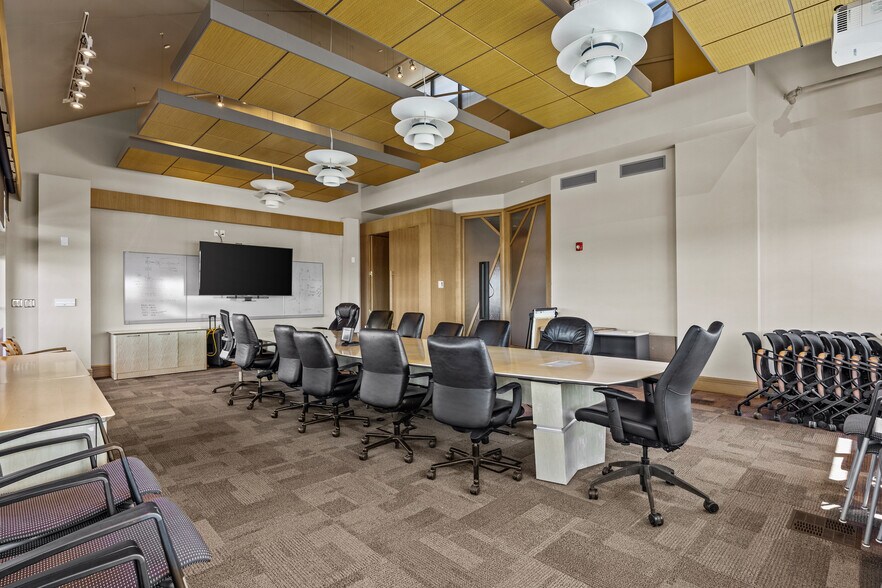 More Photos Of 760 Horizon Dr, Grand Junction Office For Lease