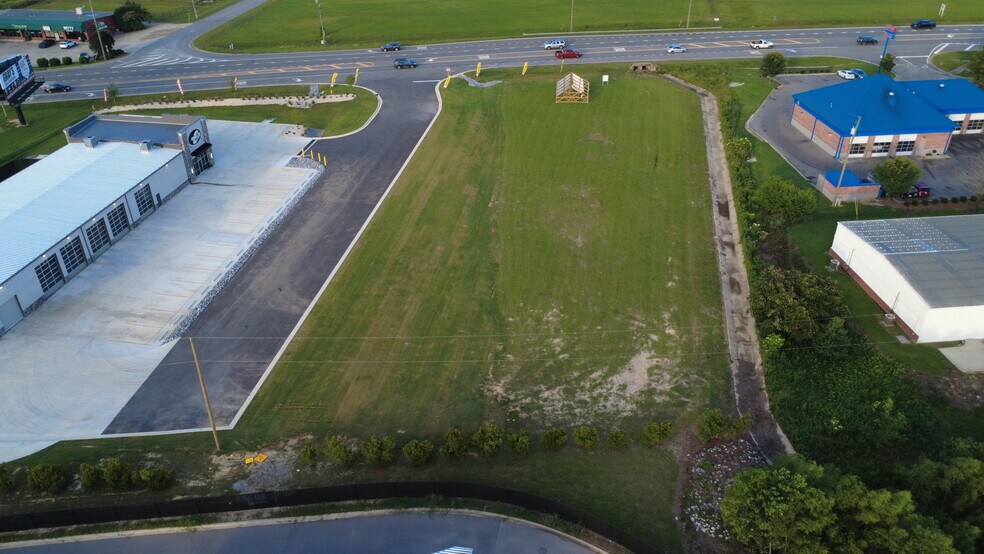 More Photos Of 4640 U.S. 31 Hwy, Calera Land For Sale