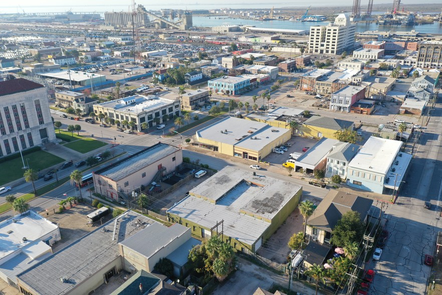 More Photos Of 2415 Church St, Galveston Light Distribution For Lease