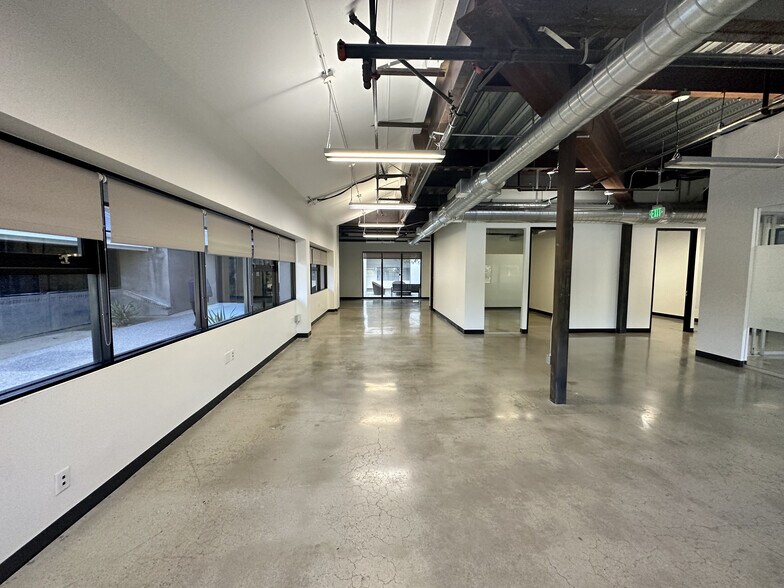 More Photos Of 31416 Agoura Rd, Westlake Village Office For Lease