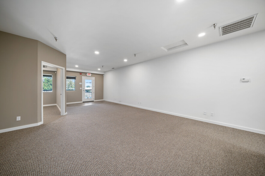 More Photos Of 1400 Railroad St, Paso Robles Office For Lease