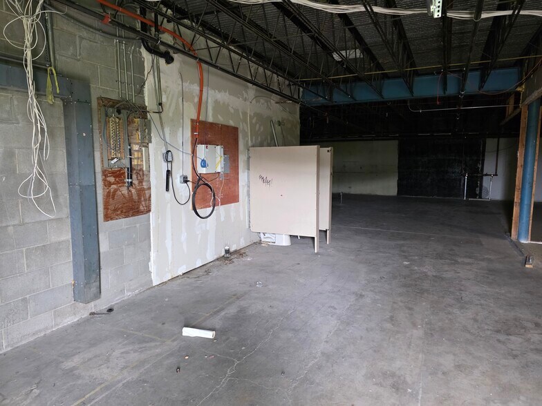 More Photos Of 1630 Federal Blvd, Denver Freestanding For Lease