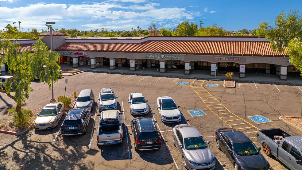 More Photos Of 2111 S Alma School Rd, Mesa General Retail For Lease