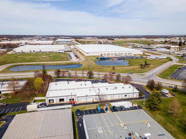 More Photos Of 1968 E Chestnut Expy, Springfield Office For Lease