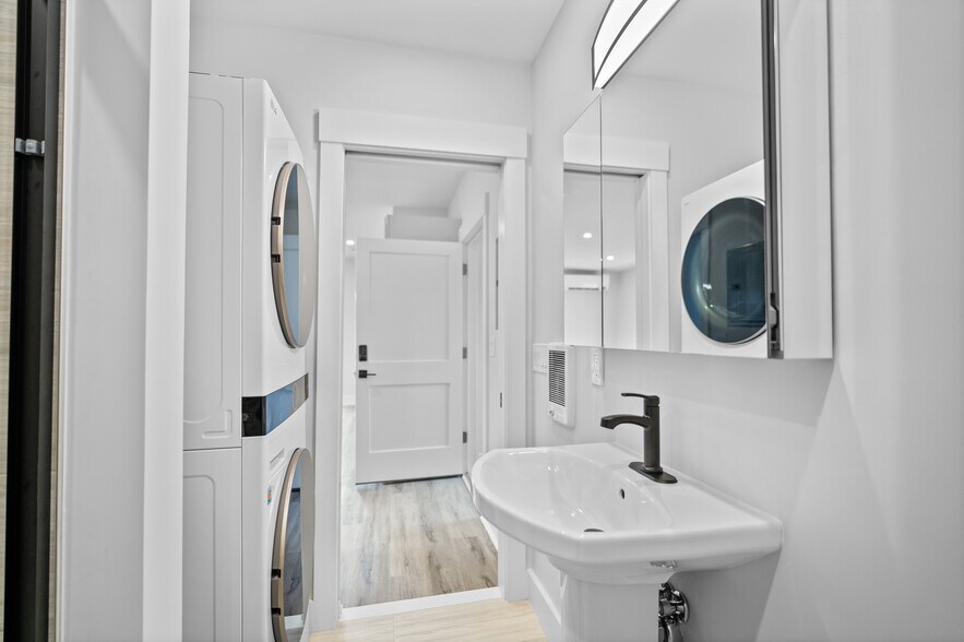 More Photos Of 6-8 Garfield Ave, Revere Apartments For Sale