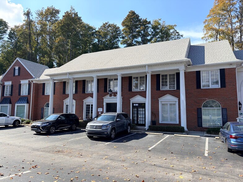 More Photos Of 12000 N Dale Mabry Hwy, Tampa Office For Lease