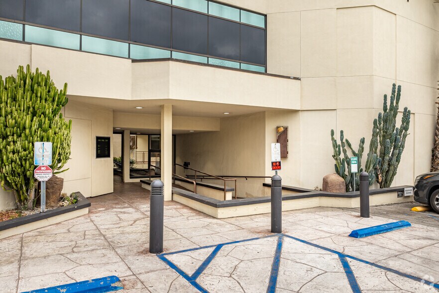 More Photos Of 20335 Ventura Blvd, Woodland Hills Office For Lease