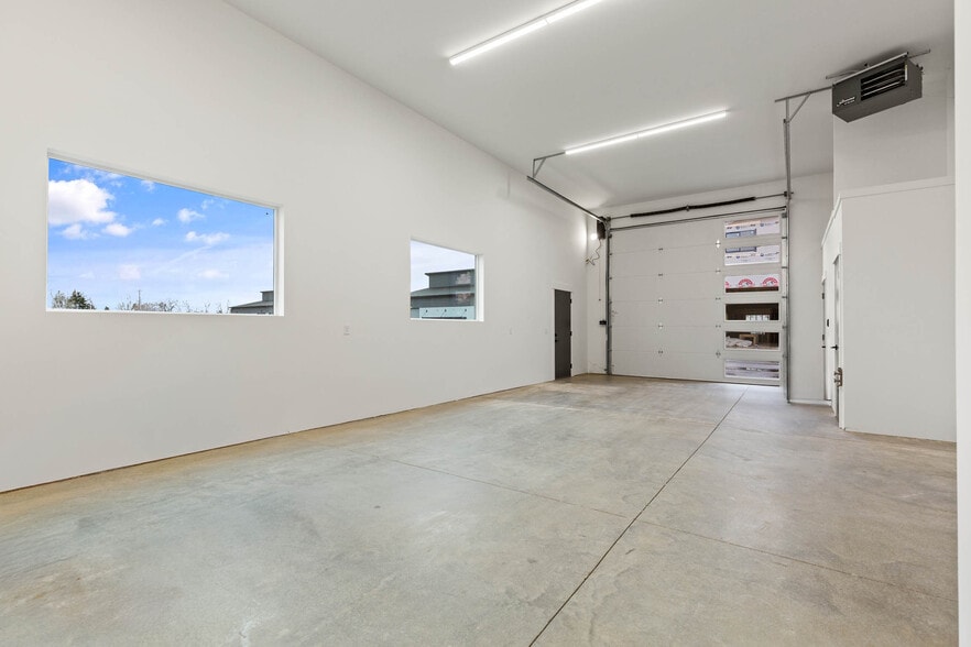 More Photos Of 202 Fletching Way, Belgrade Industrial For Sale