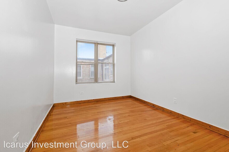 More Photos Of 6237-6245 S Kedzie Ave, Chicago Multifamily For Sale