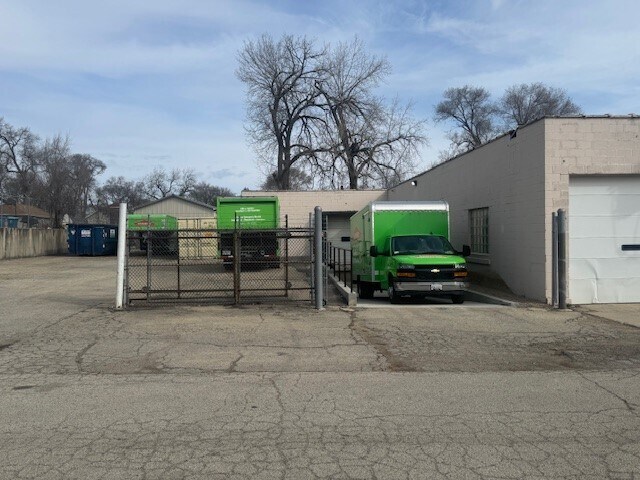 More Photos Of 1015 S Lake St, Aurora Manufacturing For Sale