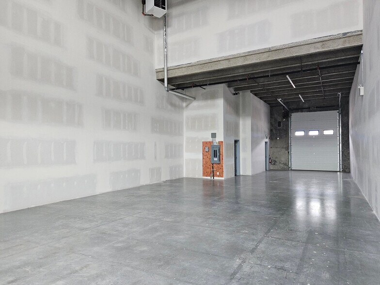 More Photos Of 23251 Fraserwood Way, Richmond Warehouse For Sale