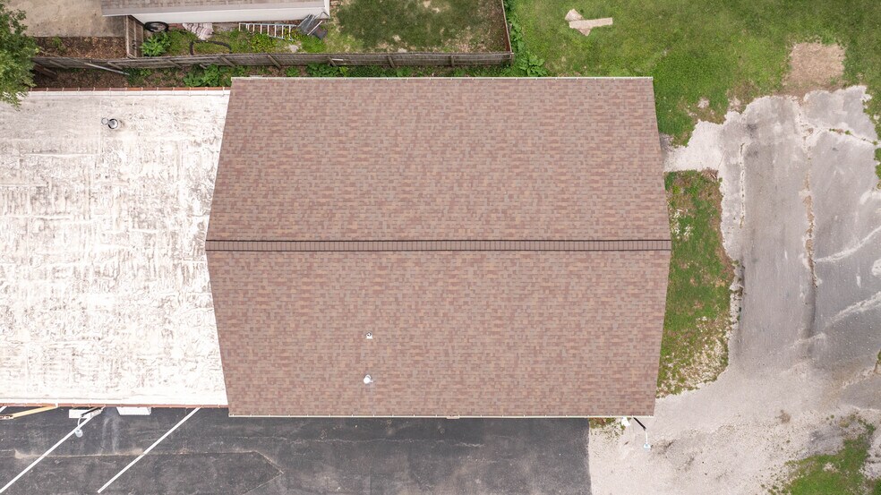 More Photos Of 1007 W Delmar Ave, Godfrey General Retail For Sale