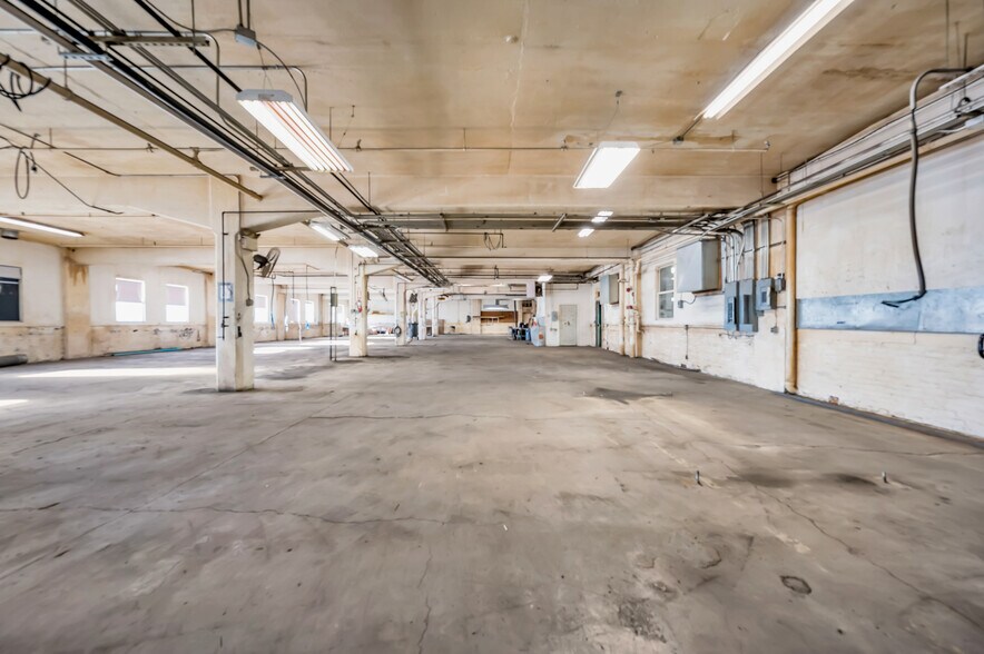 More Photos Of 373 High St, Wilkes Barre Manufacturing For Lease