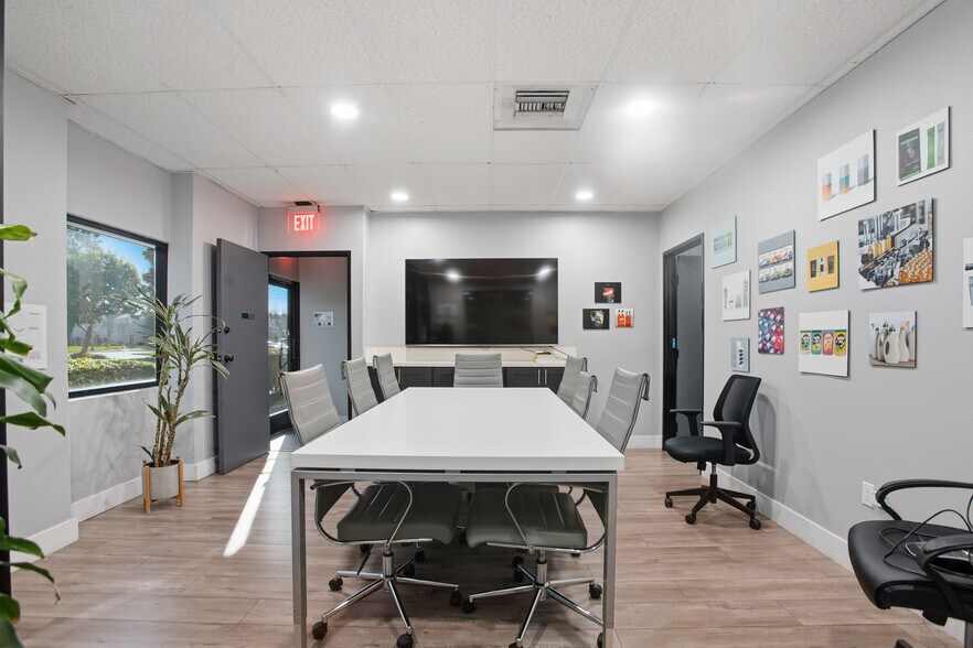 More Photos Of 1345 S Lewis St, Anaheim Warehouse For Sale