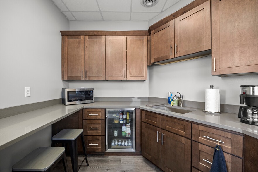 More Photos Of 1033 Cleveland Rd, Sandusky Auto Dealership For Sale