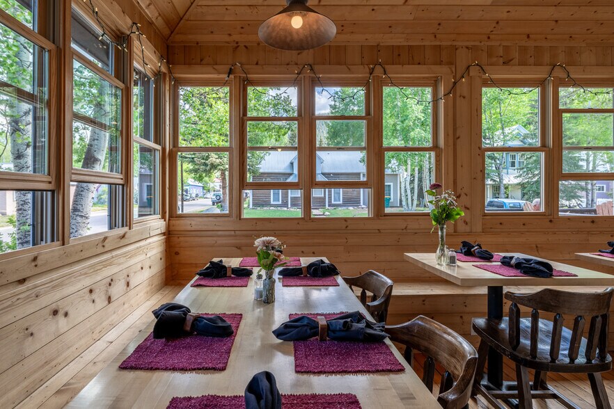 More Photos Of 129 Gothic Ave, Crested Butte Hotel For Sale
