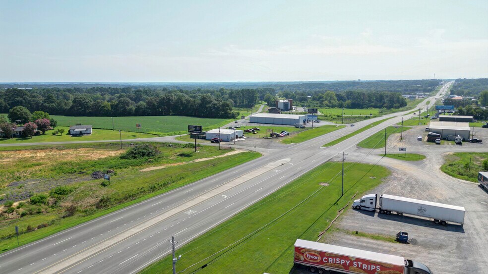 More Photos Of 10374 US Highway 431, Albertville General Retail For Sale