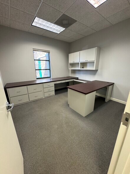 More Photos Of 3255 Industry Dr, North Charleston Medical For Sale