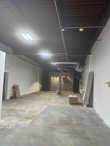 More Photos Of 561 Broad st, Waverly General Retail For Sale