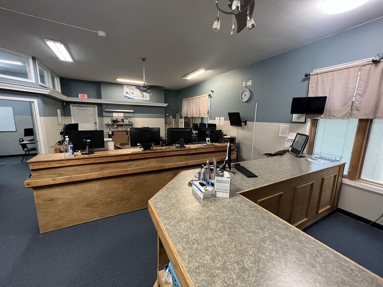 More Photos Of 1234 N Water St, Decatur Office For Sale