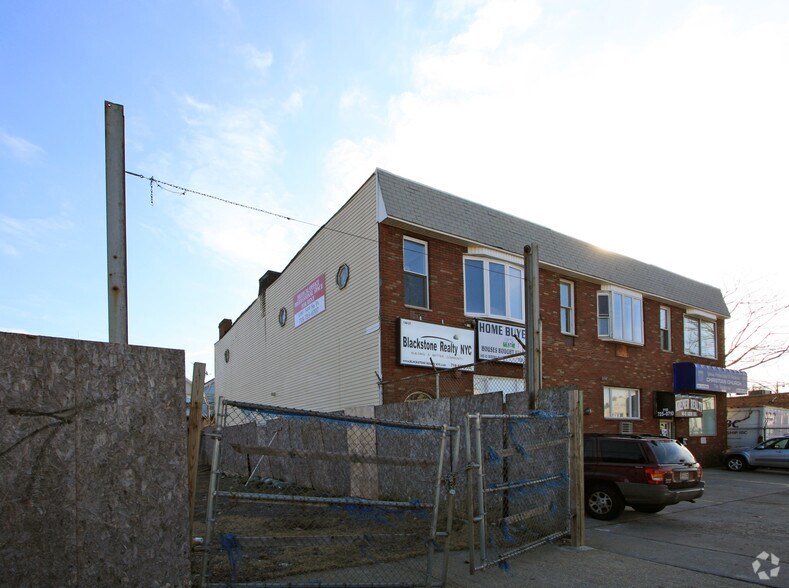 More Photos Of 140-21 Queens Blvd, Jamaica Office For Lease