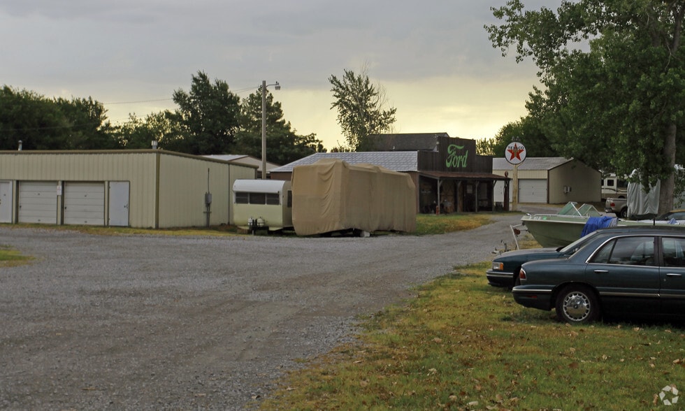 More Photos Of 6809 S 115th Ave, Broken Arrow Self Storage For Sale