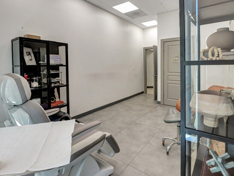 More Photos Of 2615 W Swann Ave, Tampa Medical For Lease