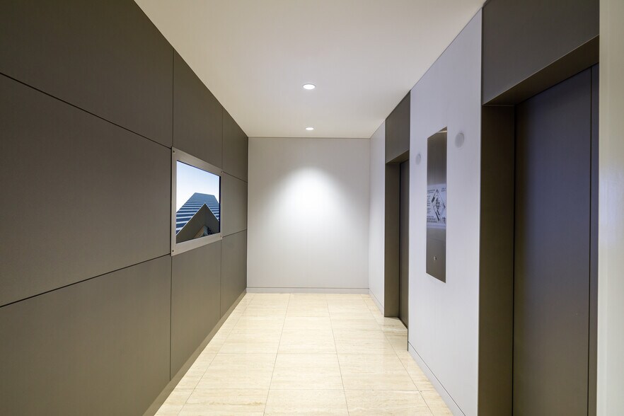 More Photos Of 1801 Century Park E, Los Angeles Office For Lease