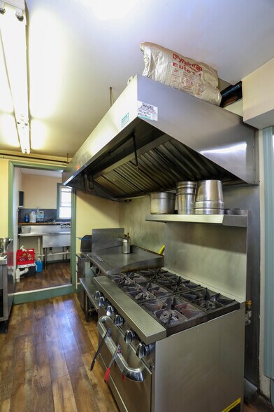 More Photos Of 98-100 Foxhall Ave, Kingston Storefront Retail Residential For Sale